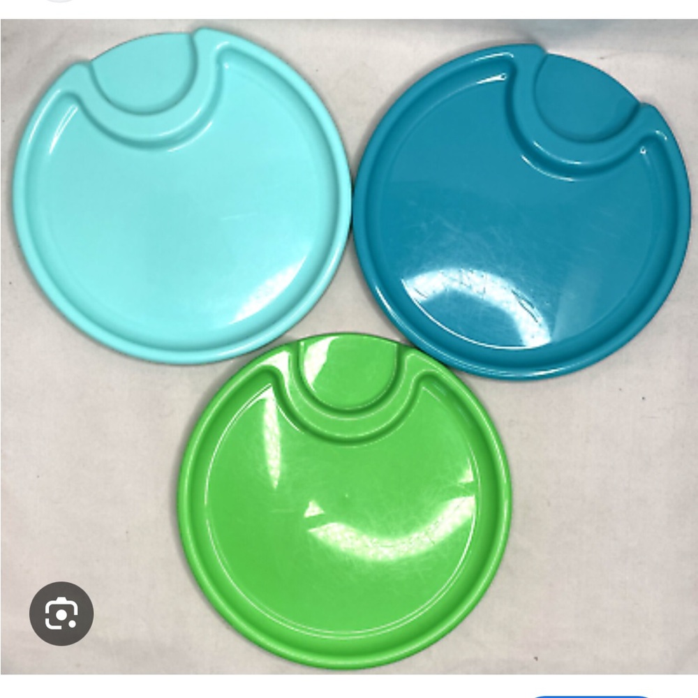 🌸NIP PAMPERED CHEF Outdoor Party Plate - set of 6